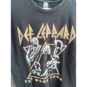Def Leppard The World Tour Graphic T-Shirt Black Cotton Band Tee Large